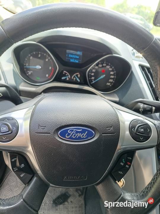 Ford Grand C Titanium