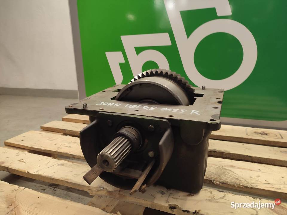 Przystawka przedniego napędu John Deere 6155R