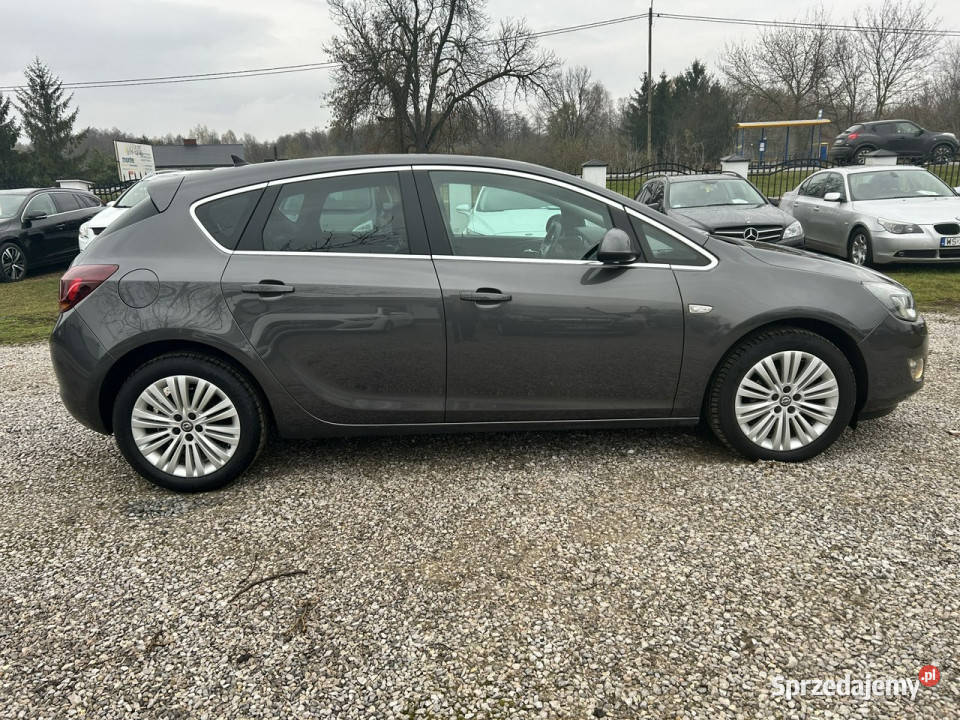 Opel Astra Cosmo J 20092019 szary Nowe Iganie