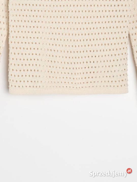 beżowy sweter Sinsay Olkusz