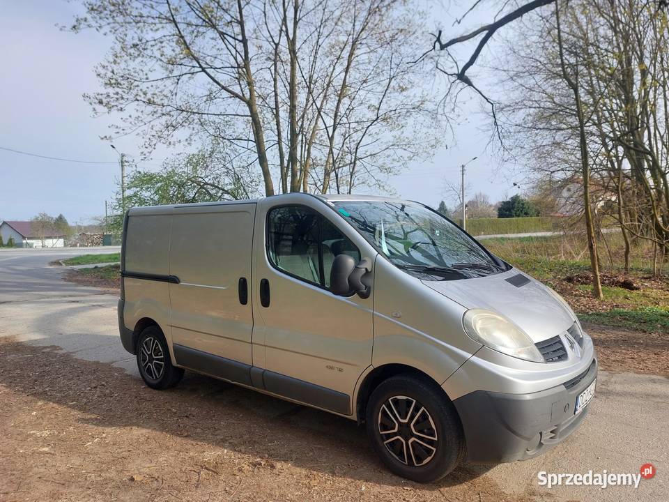 Doinwestowany Renault Trafic Vivaro 20 dci 114 opolskie Nysa