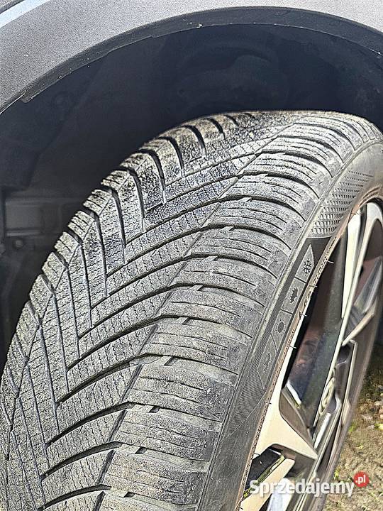 Toyota CHR Toyota CHR 18 Hybrid GPF Style cesja Banino