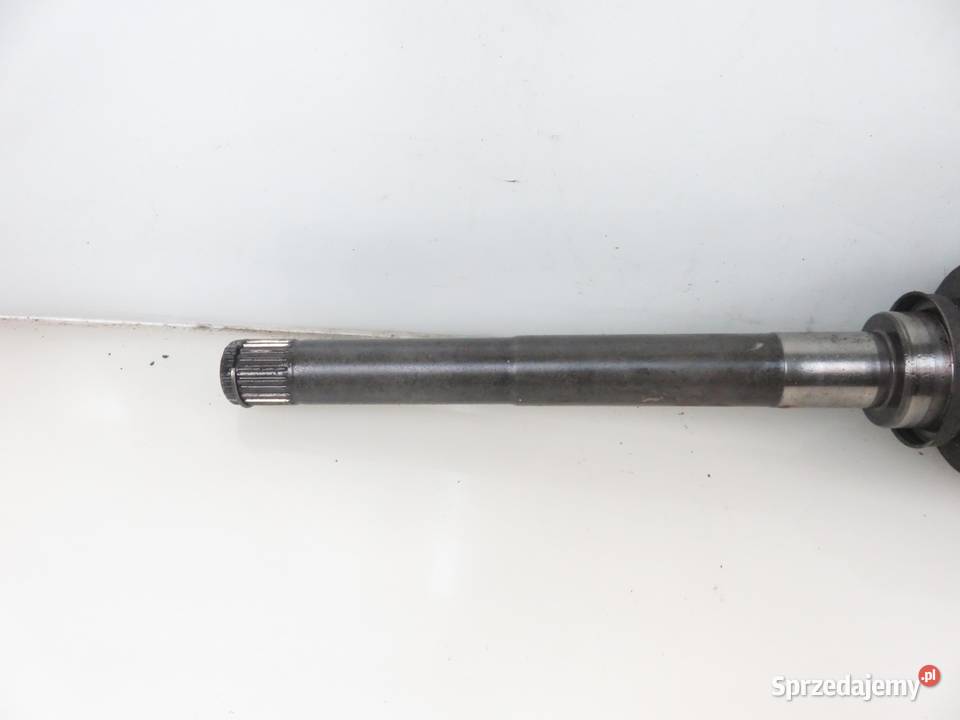 PÓŁOŚ PRAWA PRZEDNIA MITSUBISHI OUTLANDER II 20