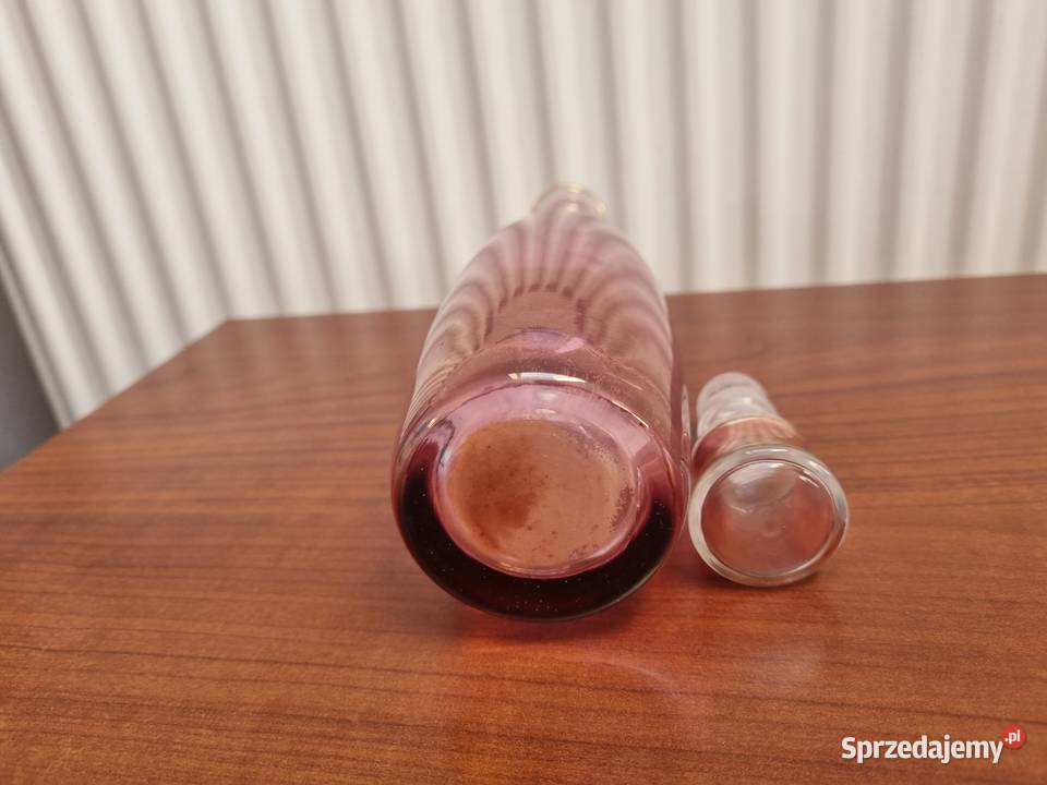 Stara karafka różowe szkło PRL Lublin sprzedam