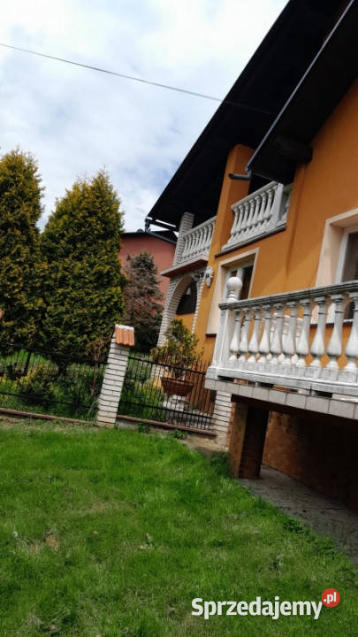 Dom z dodatkowym domkiem i dużą działką 30 ar Nowy Sącz