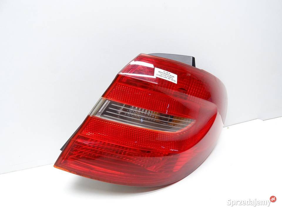 LAMPA PRAWA PRAWY TYŁ TYLNA W BŁOTNIK