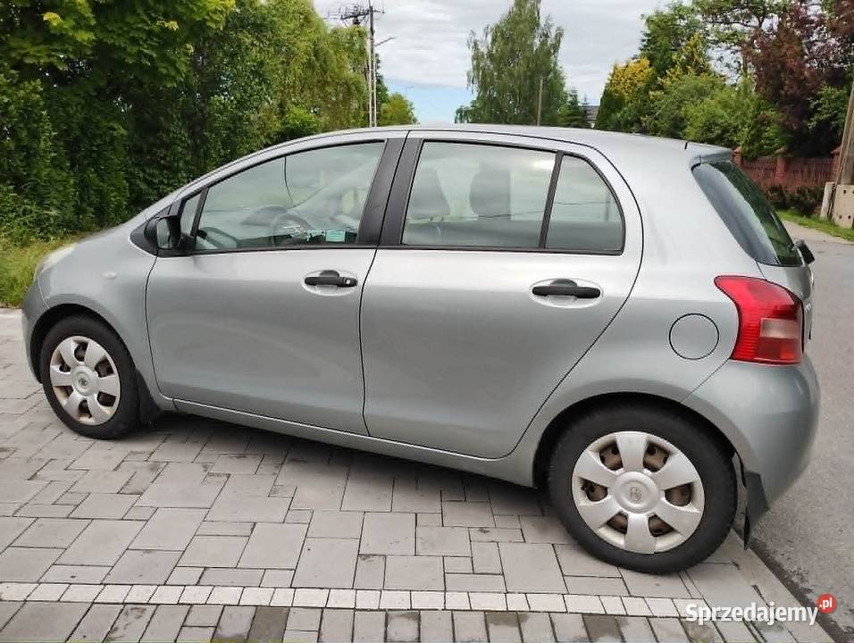 Toyota yaris 13 benzyna centralny zamek śląskie