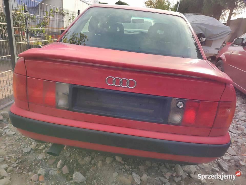 lampy tył w błotnik audi 100 c4 sedan osobowe