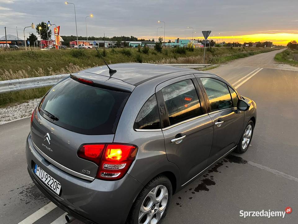 samochód Citron C3 z szybą panoramiczną Przykona