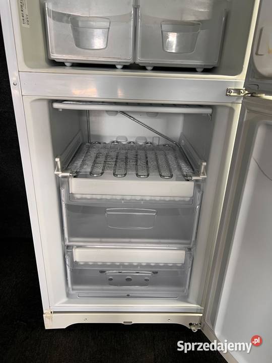 Lodówka INDESIT 187 SOLIDNA stabilna Transport Warszawa sprzedam