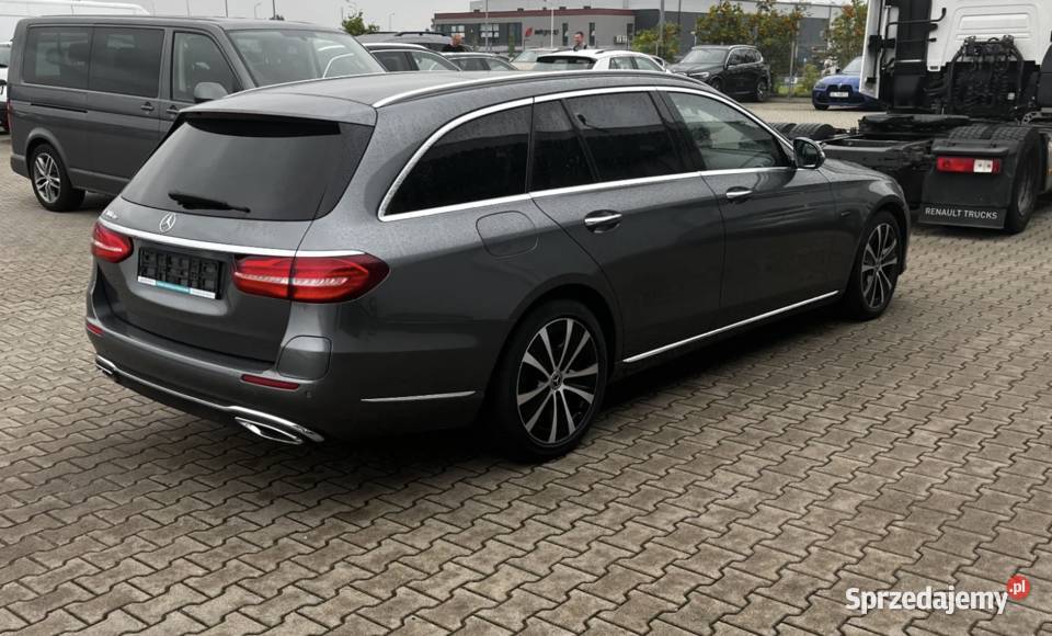 MERCEDES E300DE KOMBI SALON POLSKA SERWIS ASO Warszawa