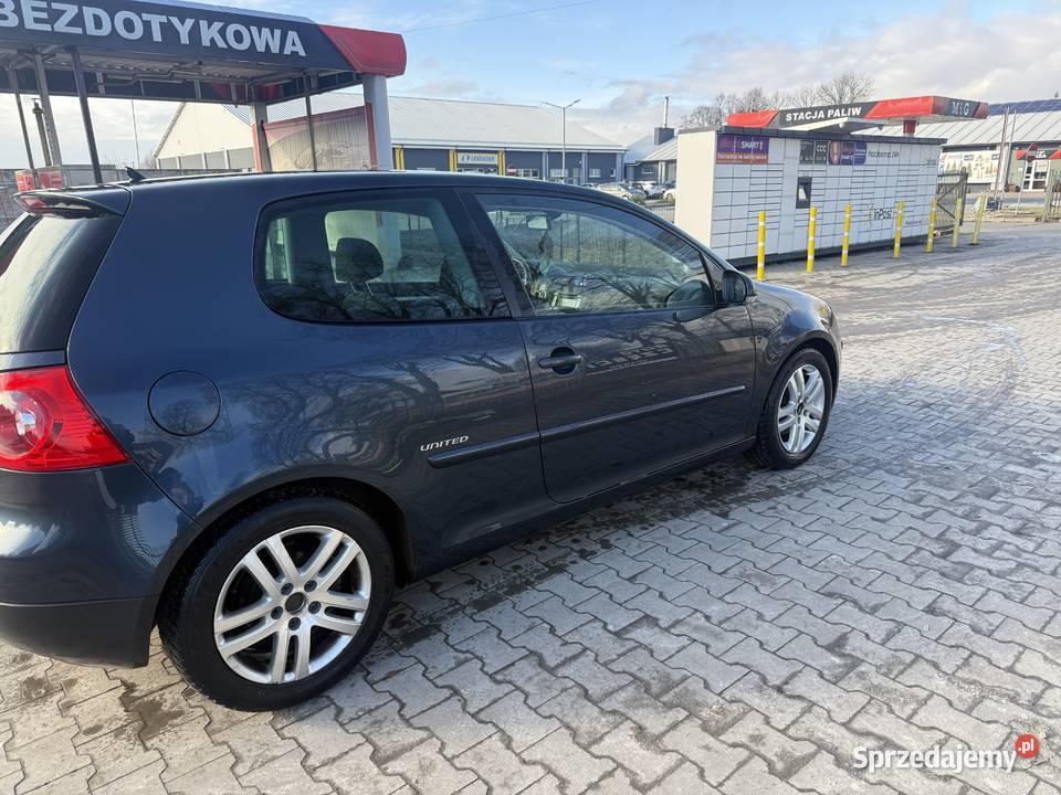 Sprzedam golfa 14 mpi Pawłów