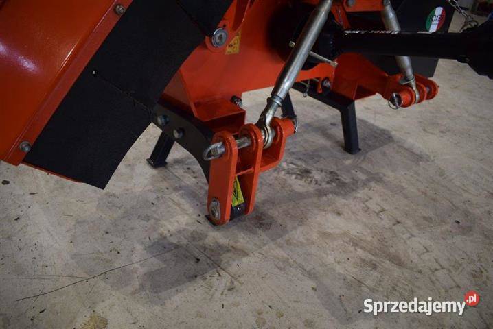 NOWA Kosiarka bijakowa na ramieniu zasięg nieuszkodzony