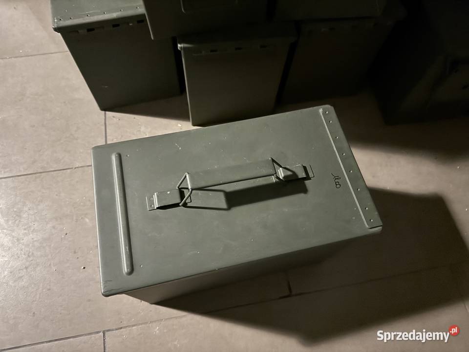Skrzynki wojskowe metalowe kilkanaście sztuk Wrocław