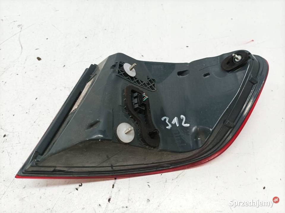 LAMPA TYŁ LEWA SEDAN LIFT EU 18408001 Bmw Seria