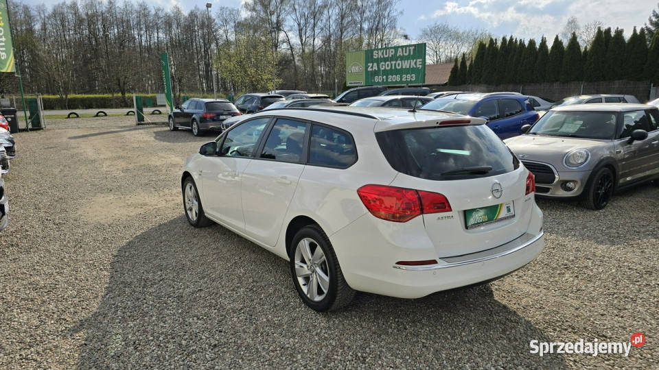 Opel Astra Opel Astra Active szyberdach PDC komputer pokładowy
