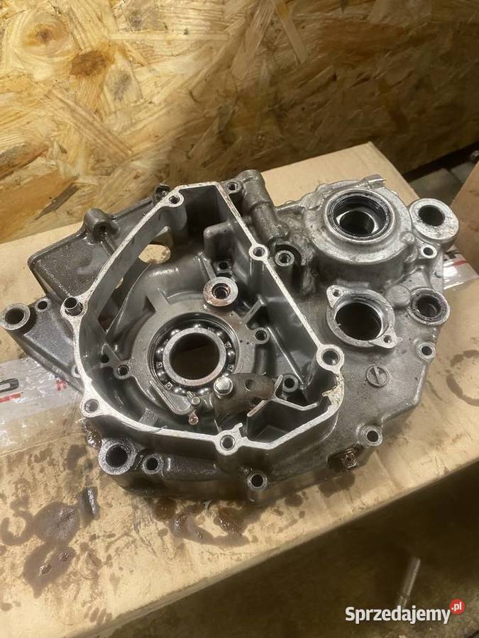 Karter lewy i prawy komplet Kawasaki kxf250 2011 sprzedam