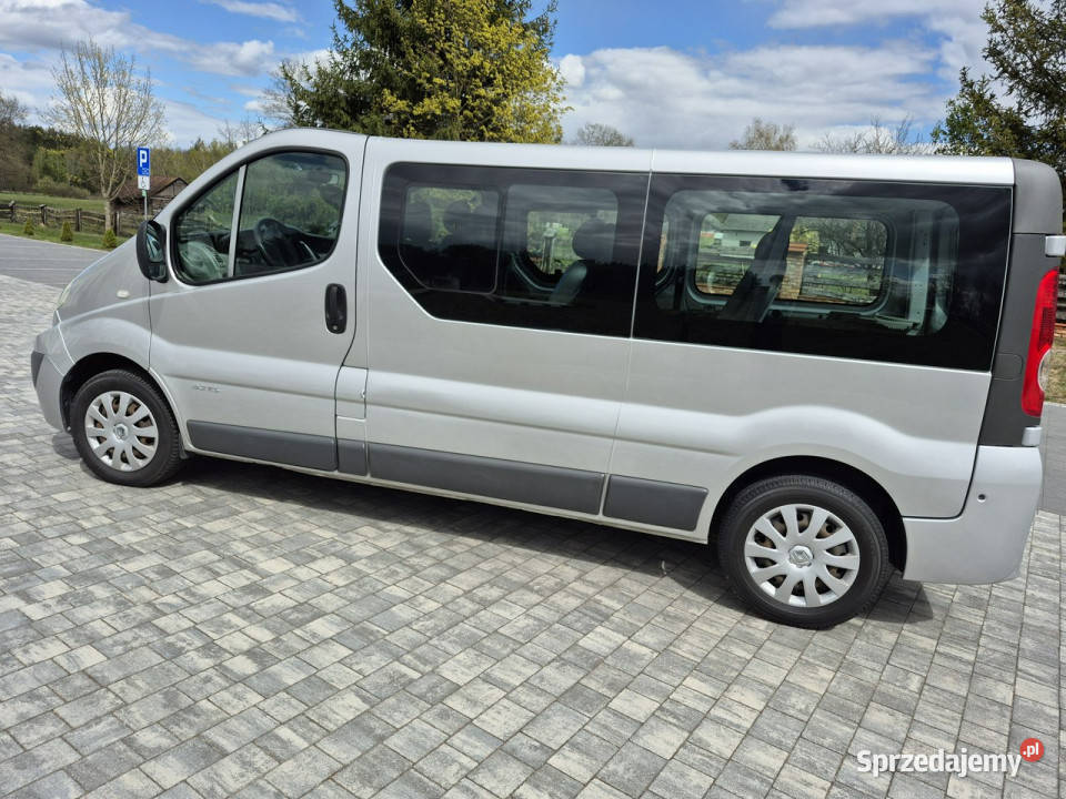 Renault Trafic LONG 9 osobowy PASANGER 115 czujnik parkowania lubelskie Drelów sprzedam