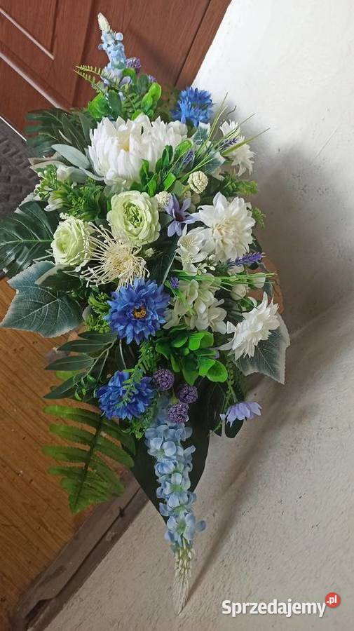 Stroiki na cmentarz Jelenia Góra