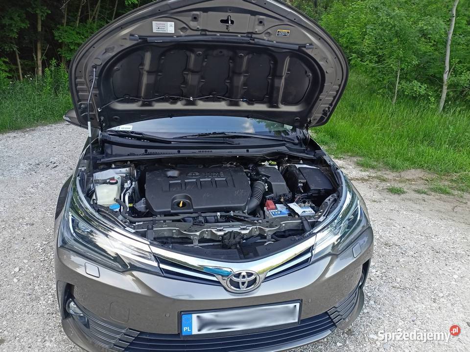 Toyota Corolla 16 Premium 1WŁ Salon Serwis ASO mazowieckie