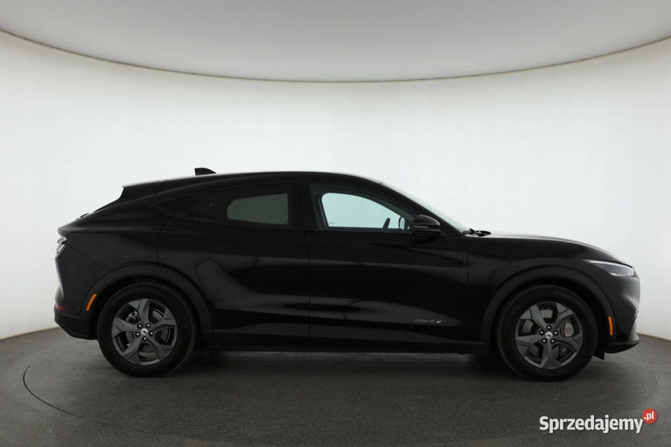 Ford Mustang MachE Standard Range RWD klimatyzacja Piaseczno