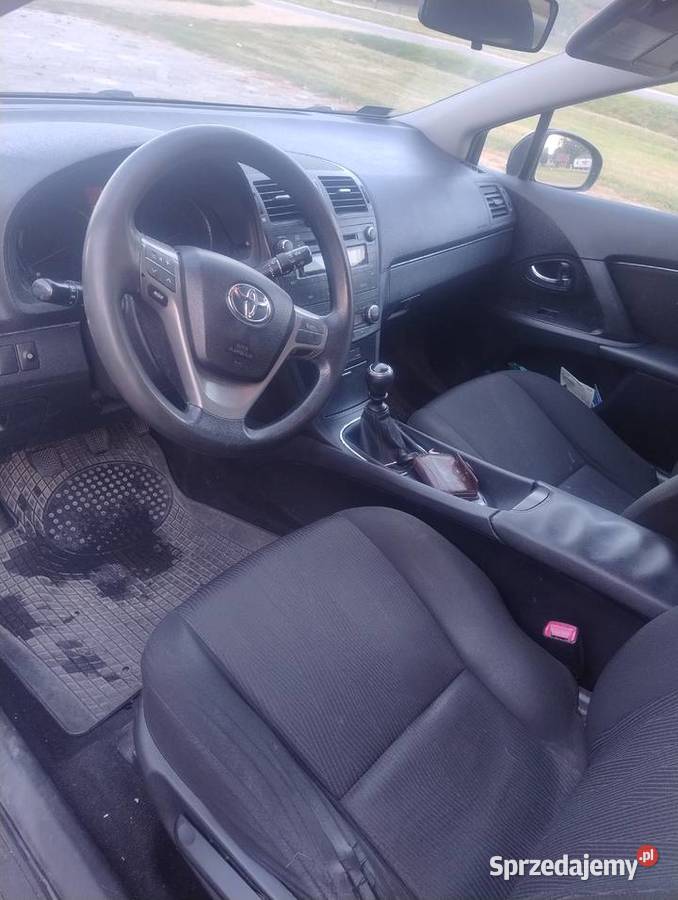 Toyota Avensis t 27