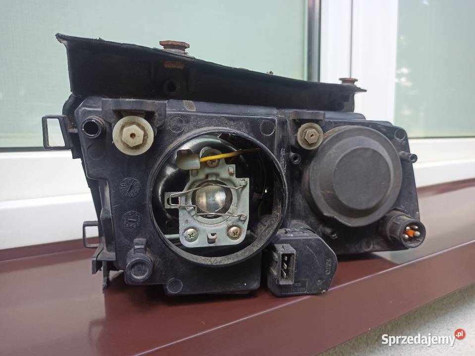 VW Passat B5 lampa przednia lewa reflektor przód osobowe Sieradz