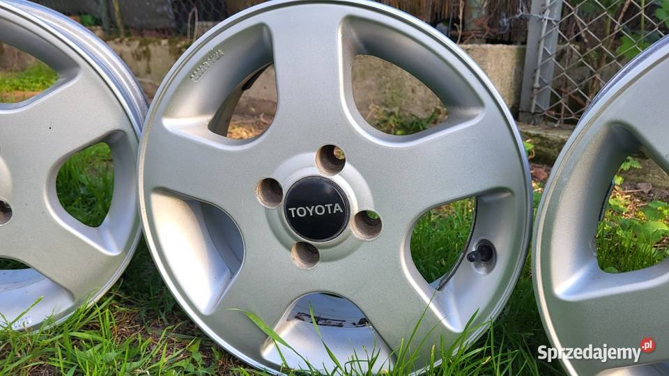 4x 14 4x100 ET 38 Felgi aluminiowe 641mm 6Jx14H2