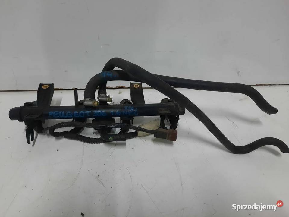 14 4X WTRYSKIWACZ LISTWA PEUGEOT 306 16B 8V Włoszczowa