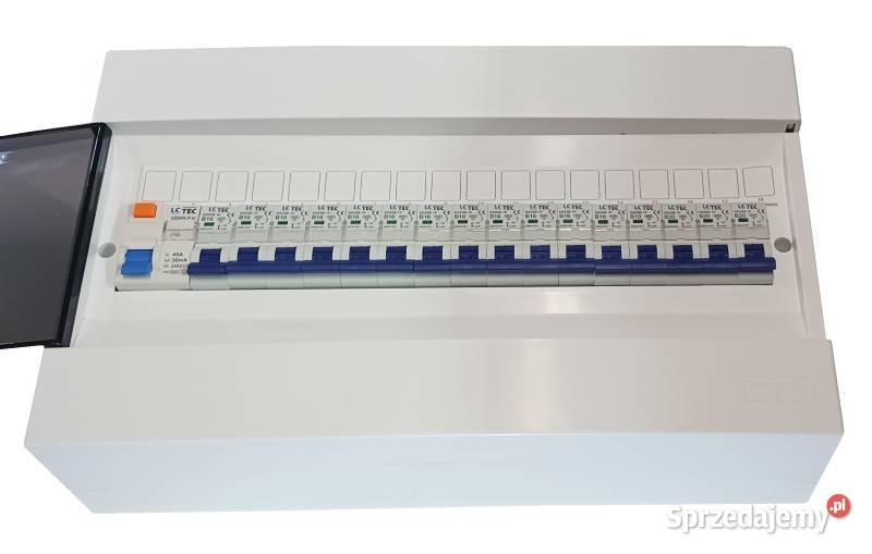 Gotowa rozdzielnia Schneider 18mod natynkowa