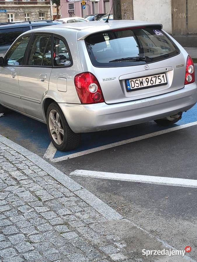 Samochód osobowy Mazda 323f Hatchback Świdnica Polska