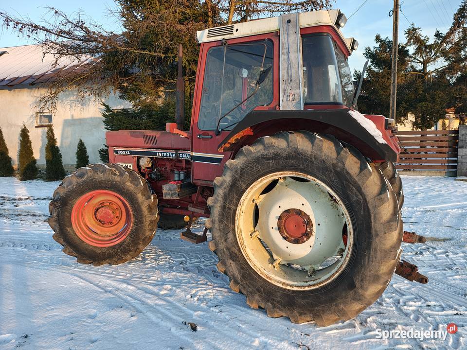 Traktor International 1055 xl 1056 956 ih case