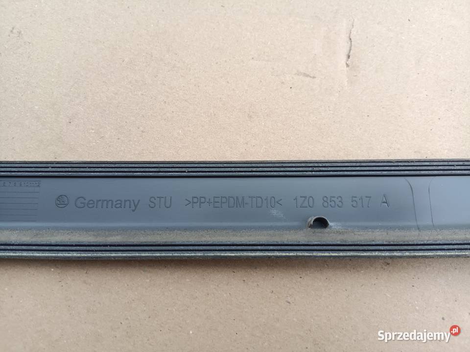 Skoda Octavia ii lift LF8H 1Z0853517A listwa Krosno