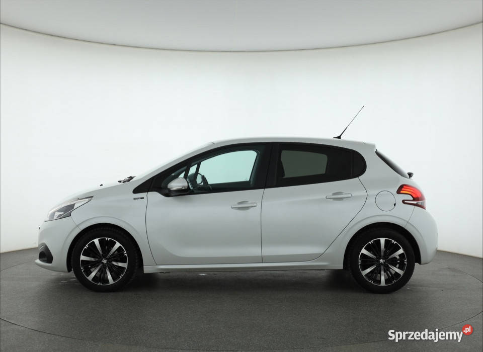 Peugeot 208 12 PureTech Piaseczno