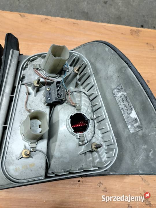 Lampy tylne BMW E34 Łubno
