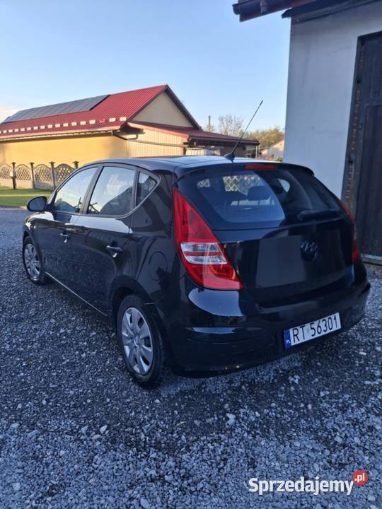 HYUNDAI I30 16 CRDI 115 EKONOMICZNY DYNAMICZNY 220000km i30 świętokrzyskie Sandomierz