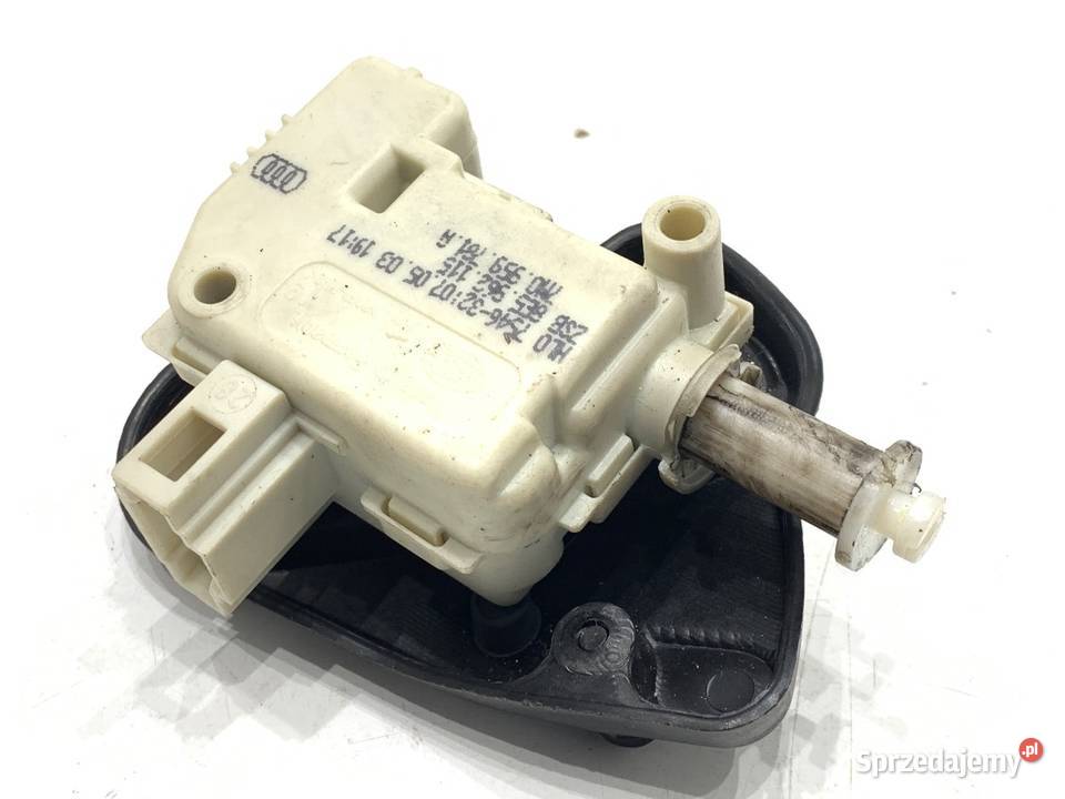 ZAMEK KLAPY TYŁ AUDI A4 B6 SedanLimuzyna osobowe sprzedam