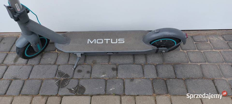 Hulajnoga Motus Scooty 10 2022r uszkodzona Serock sprzedam