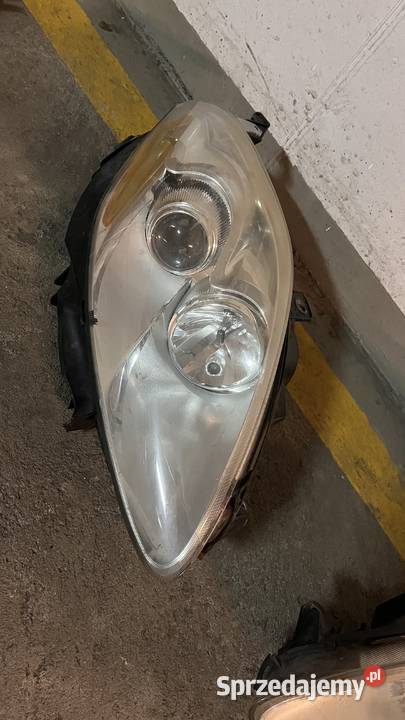 Reflektory lampy przód przednie Fiat Bravo prawa dolnośląskie Wrocław