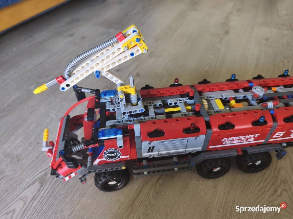 LEGO Technic 42068 Pojazd straży pożarnej