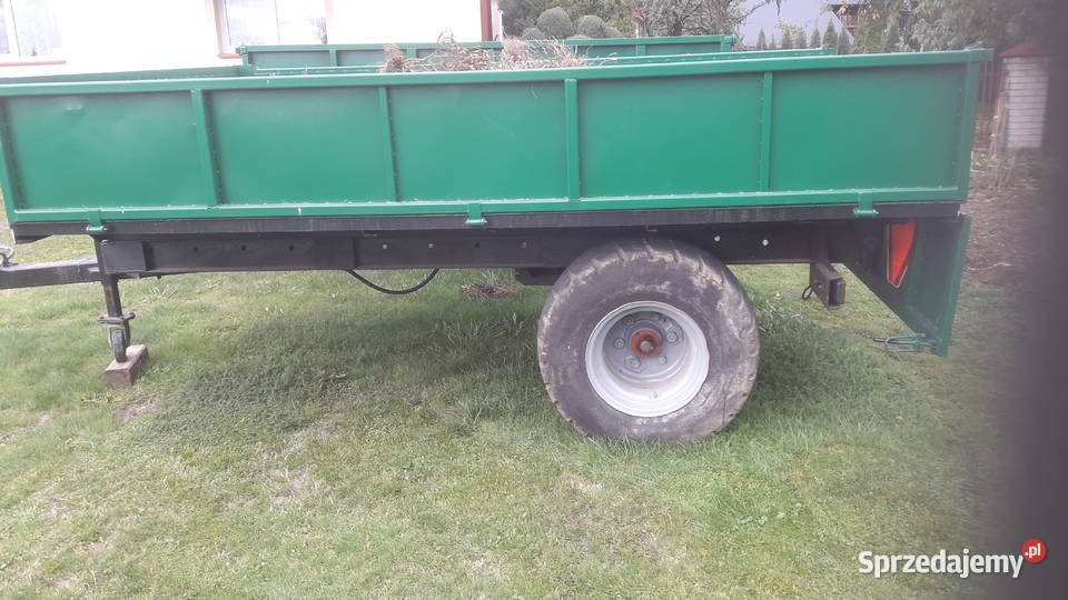 Przyczepa wywrotka jednoosiowa do tyłu nieuszkodzony Padew Narodowa