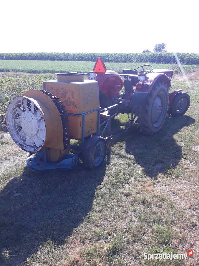 Opryskiwacz sadowniczy ciągany