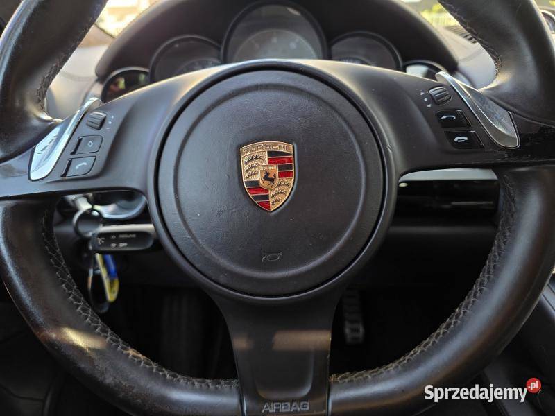 GTS V8 48l benzyna 420 Bezwypadkowy Dok Warszawa
