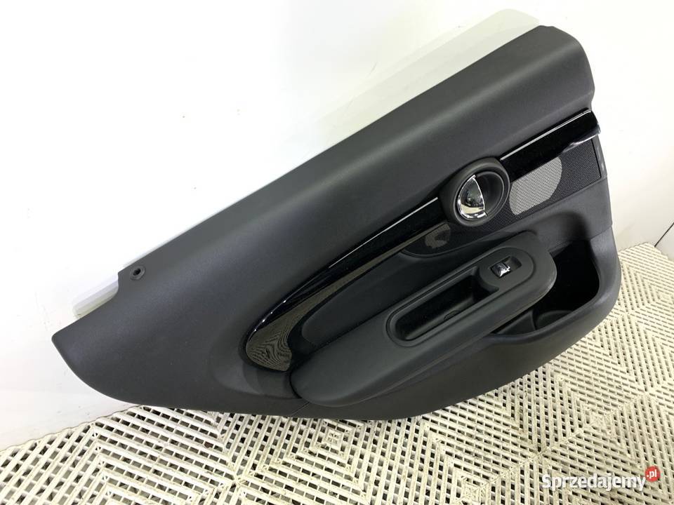 BOCZEK DRZWI LEWY TYŁ MINI CLUBMAN F54 Hatchback