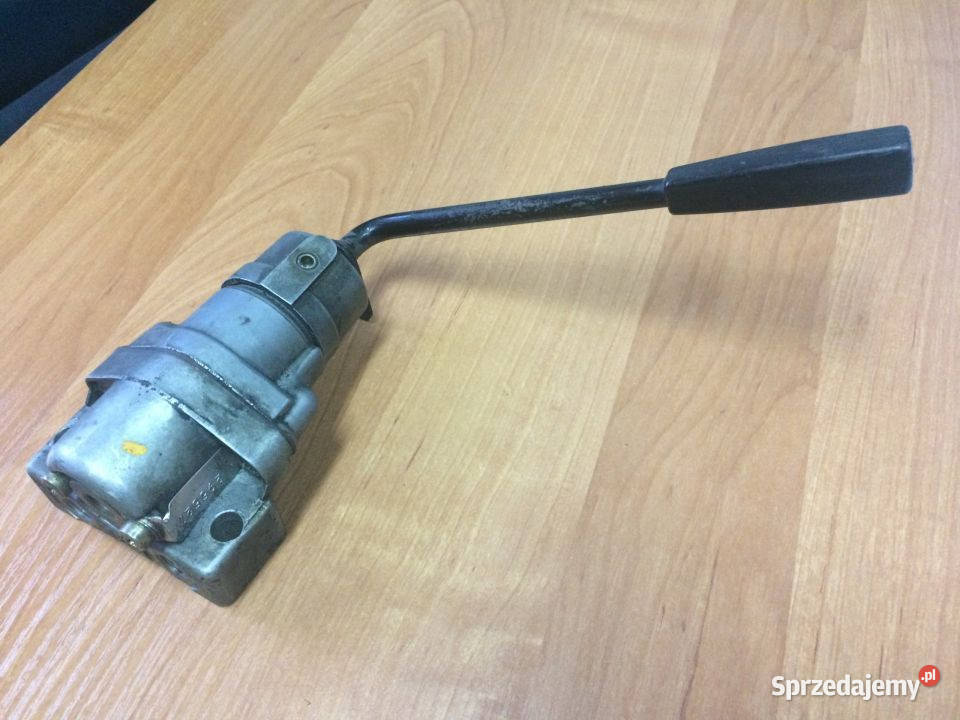 Zawór Hamulca Ręcznego Volvo F10 F12 F16 295527 Maszewo