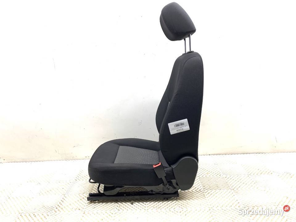 FOTEL PRAWY PRZÓD SEAT TOLEDO IV Hatchback 1219