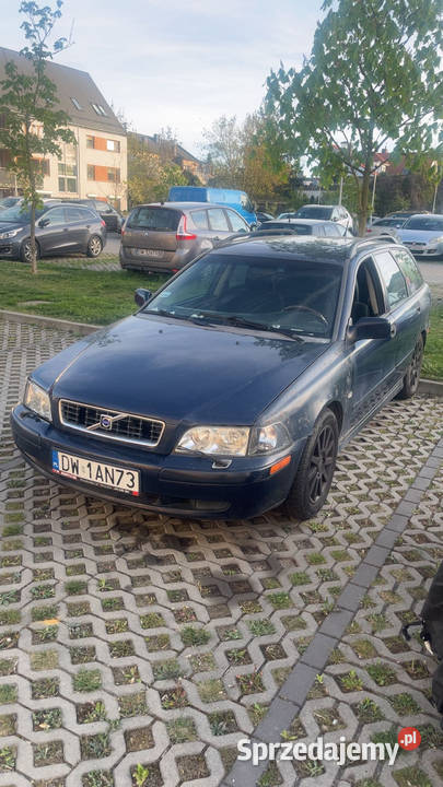 Volvo V40 uszkodzony