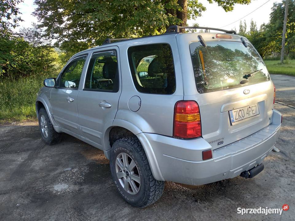 Maverick II 30 V6 24V AWD 4X4 na biwak rybki napęd 4x4 Kielce sprzedam