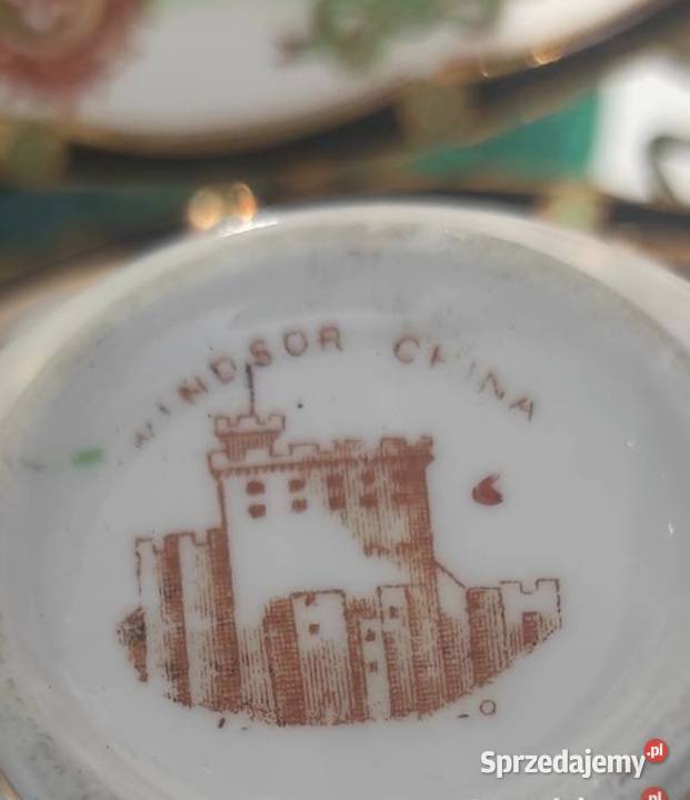 WINDSOR IMARI urocza angielka
sygnatura wskazuje Pabianice sprzedam