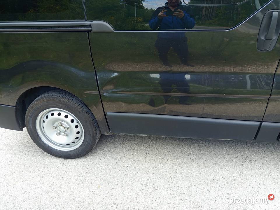 Renault Trafic Vivaro 9osobowy 19 super stan 1900cm3 świętokrzyskie Końskie